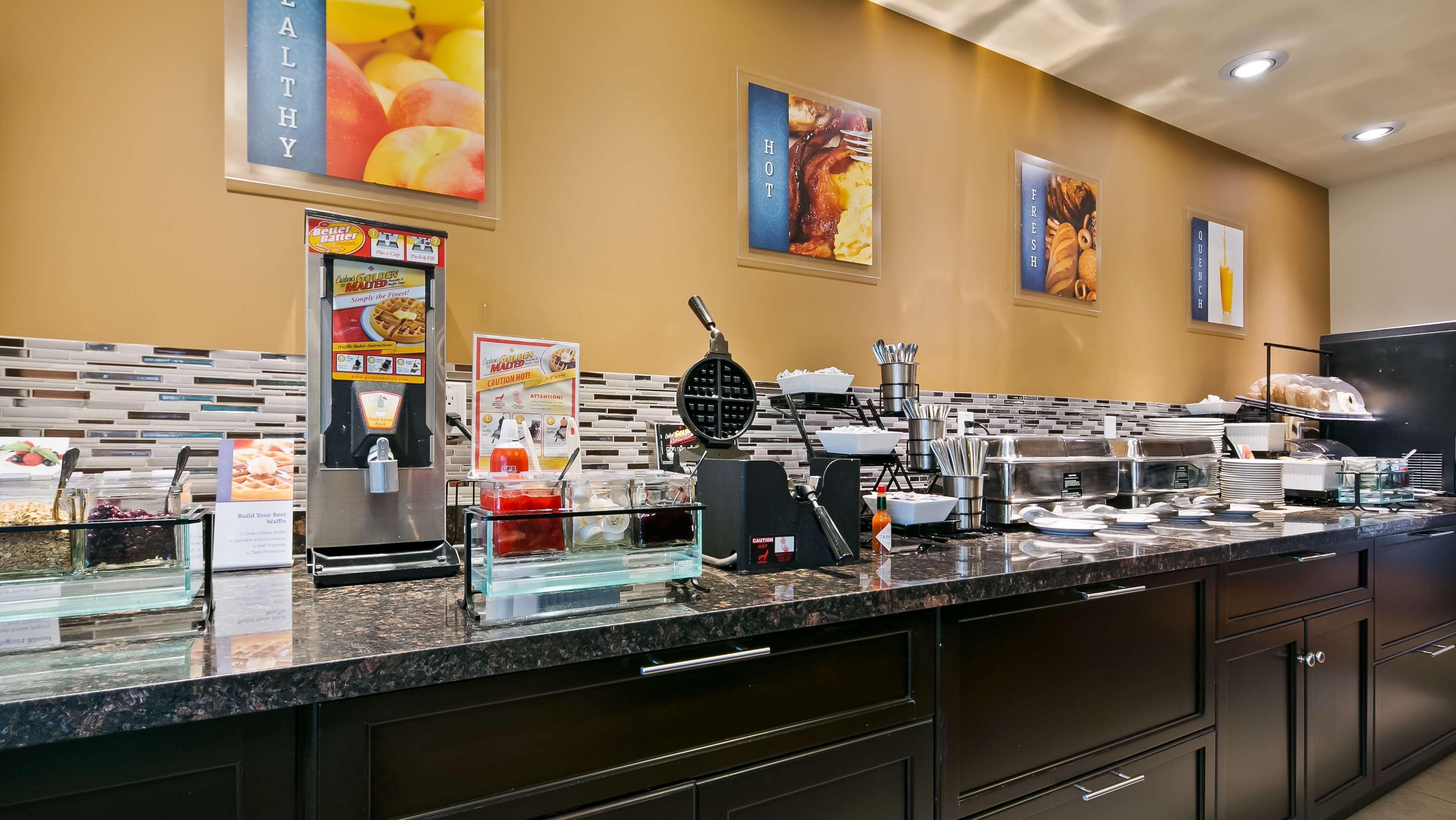 Best Western Plus Peace River Hotel&Suites Extérieur photo