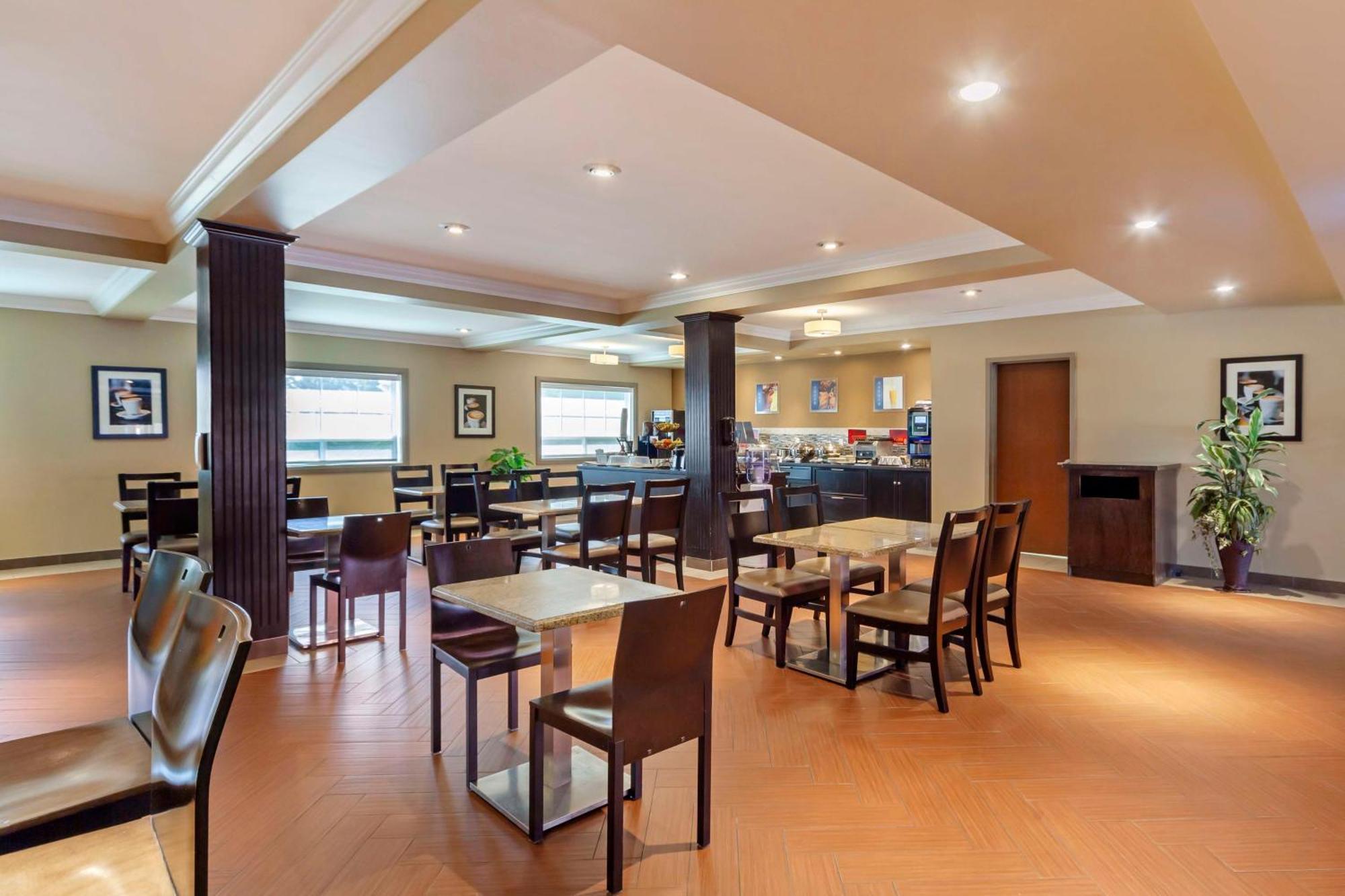 Best Western Plus Peace River Hotel&Suites Extérieur photo