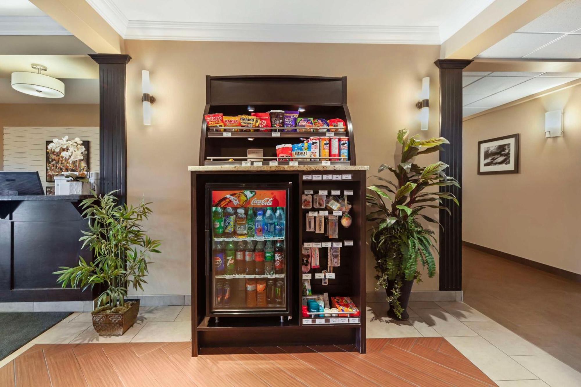 Best Western Plus Peace River Hotel&Suites Extérieur photo